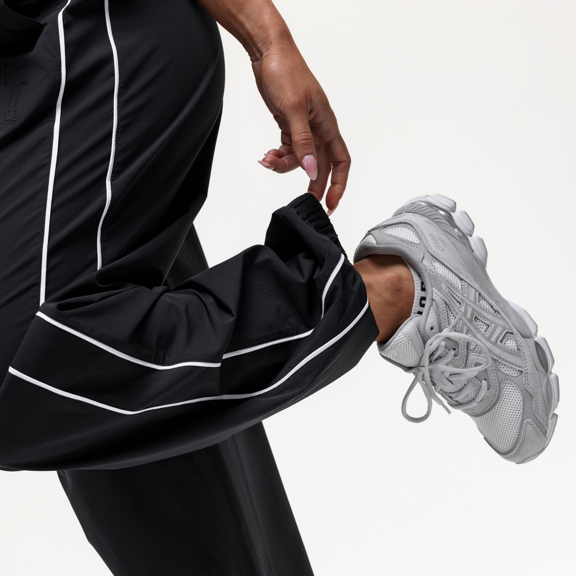 Courtside Track Pants - Black/White