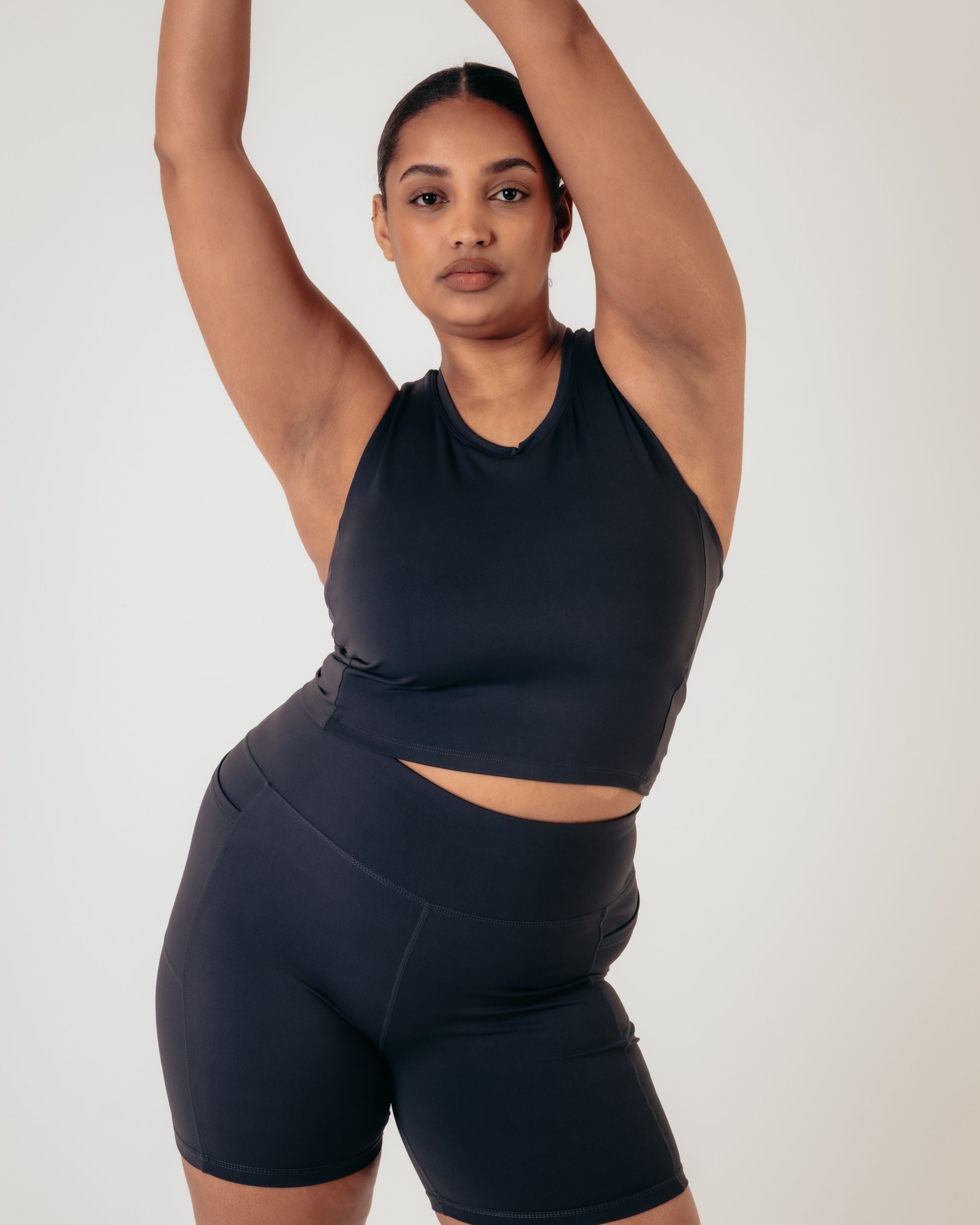 Training Crop Tank - Washed Black