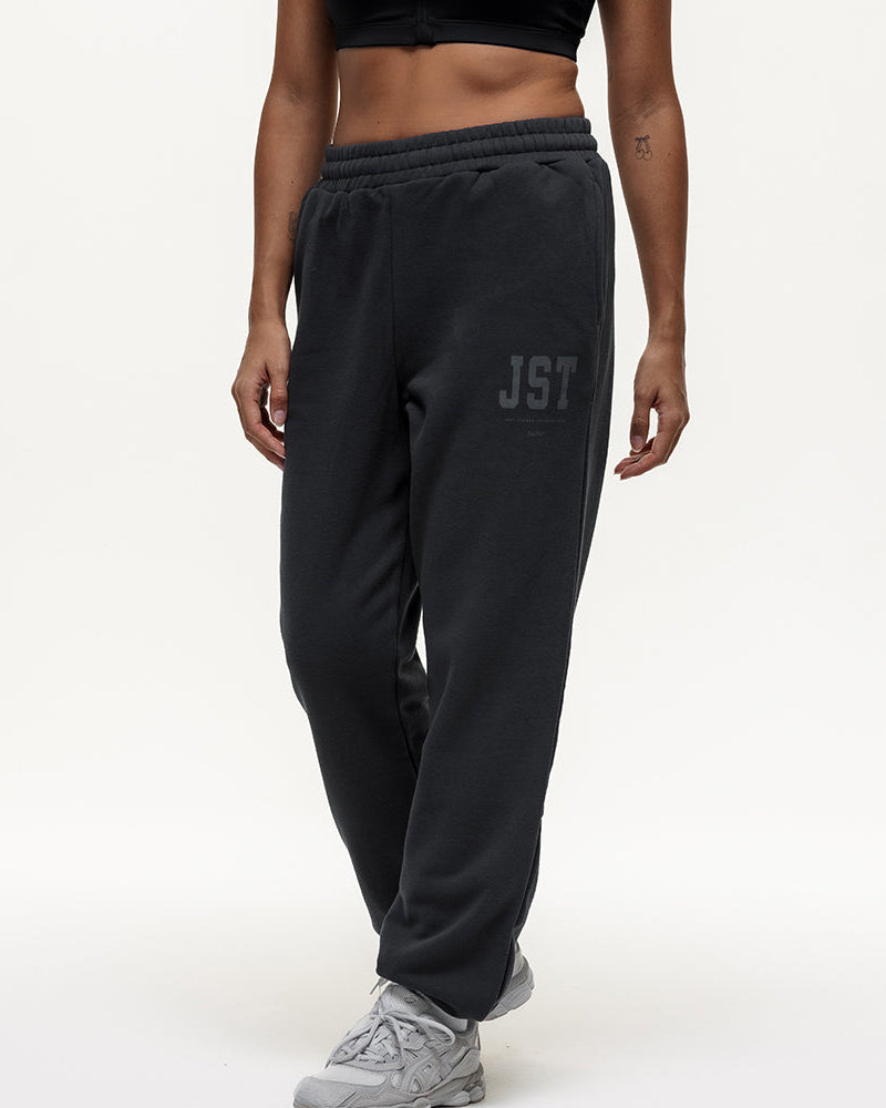 Training Club Oversized Joggers - Washed Black