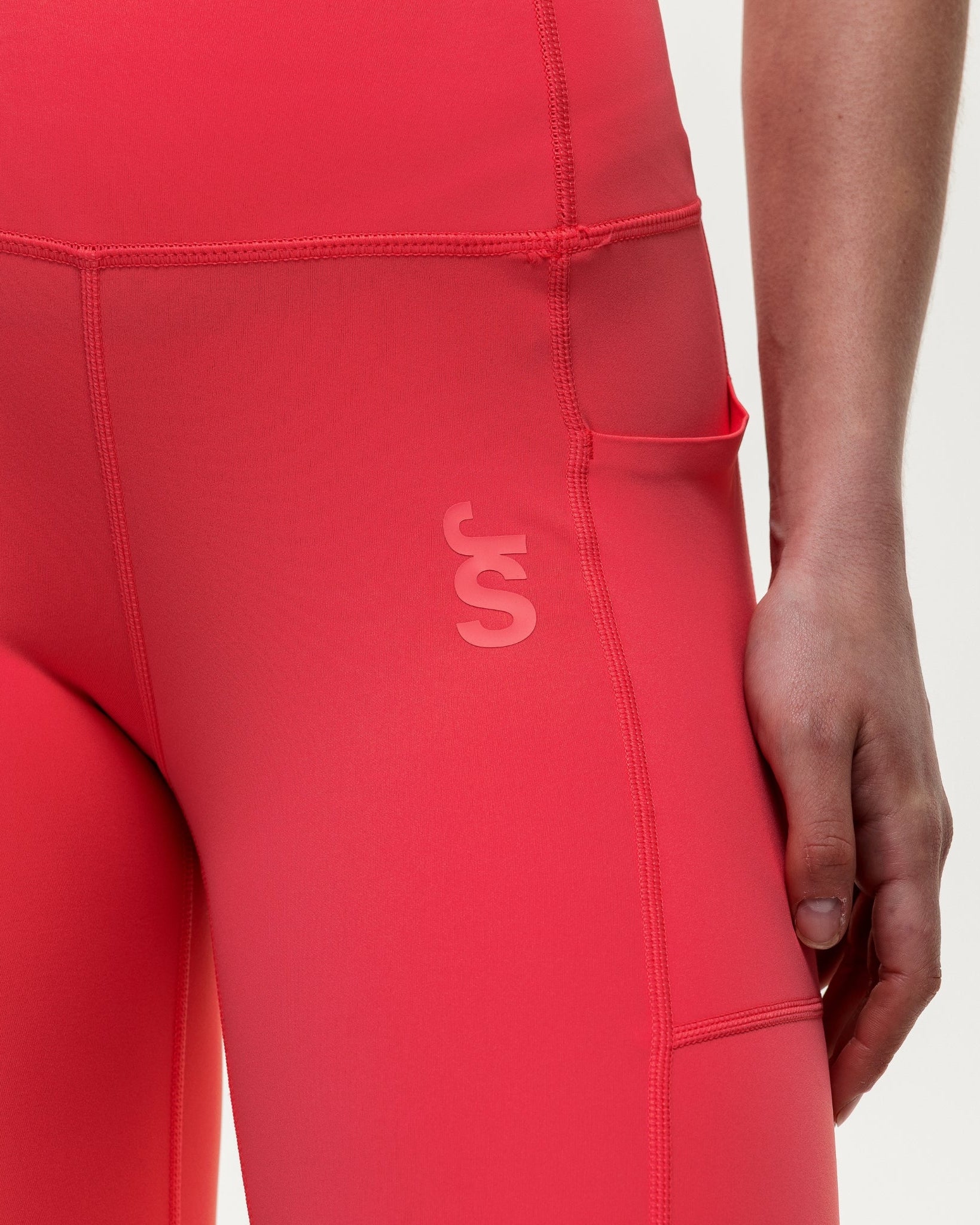 Sculpt 7/8 High Rise Training Leggings - Coral